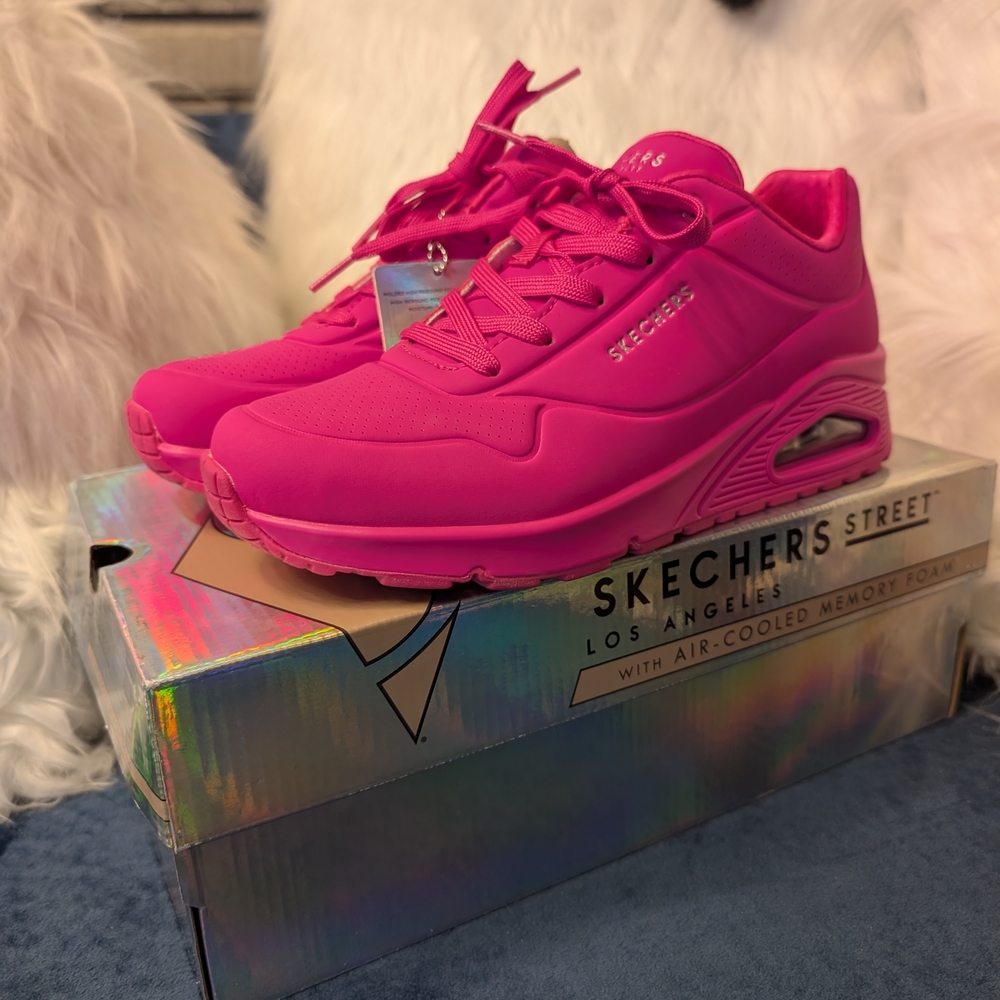 Skechers Women's Hot Pink UNO With Air Cooled Memory Foam Nib Nwt
